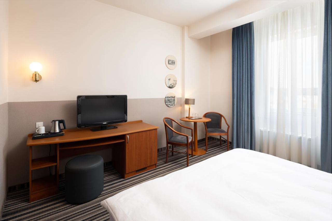 เมอร์เคียว ซิบิวแอร์พอร์ต Hotel ซีบิว ภายนอก รูปภาพ