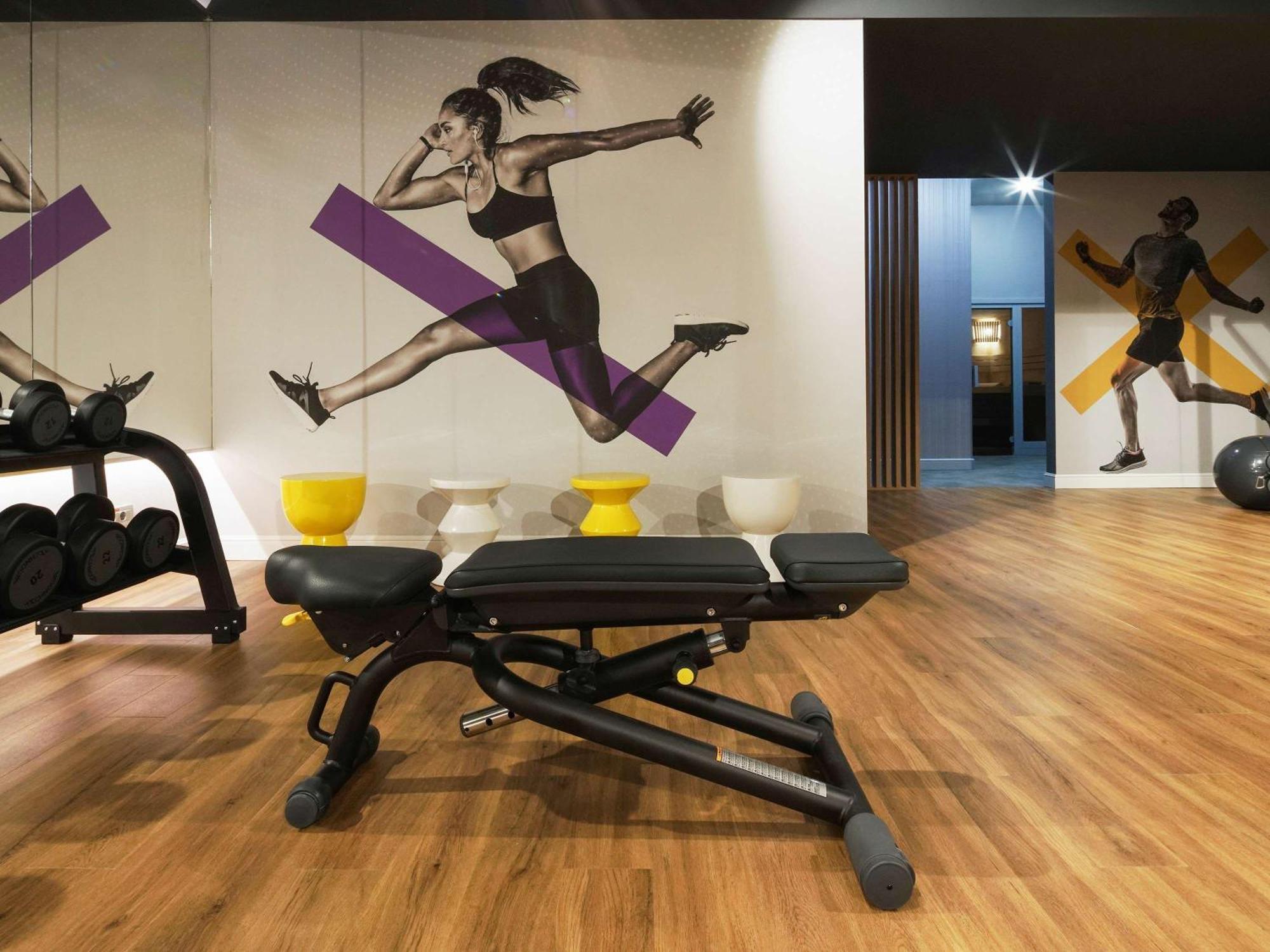 เมอร์เคียว ซิบิวแอร์พอร์ต Hotel ซีบิว ภายนอก รูปภาพ